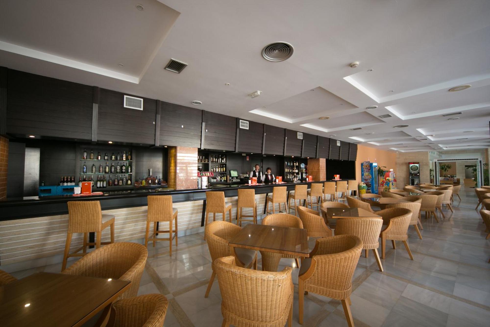 Hotel apartamentowy Arena Center Roquetas de Mar