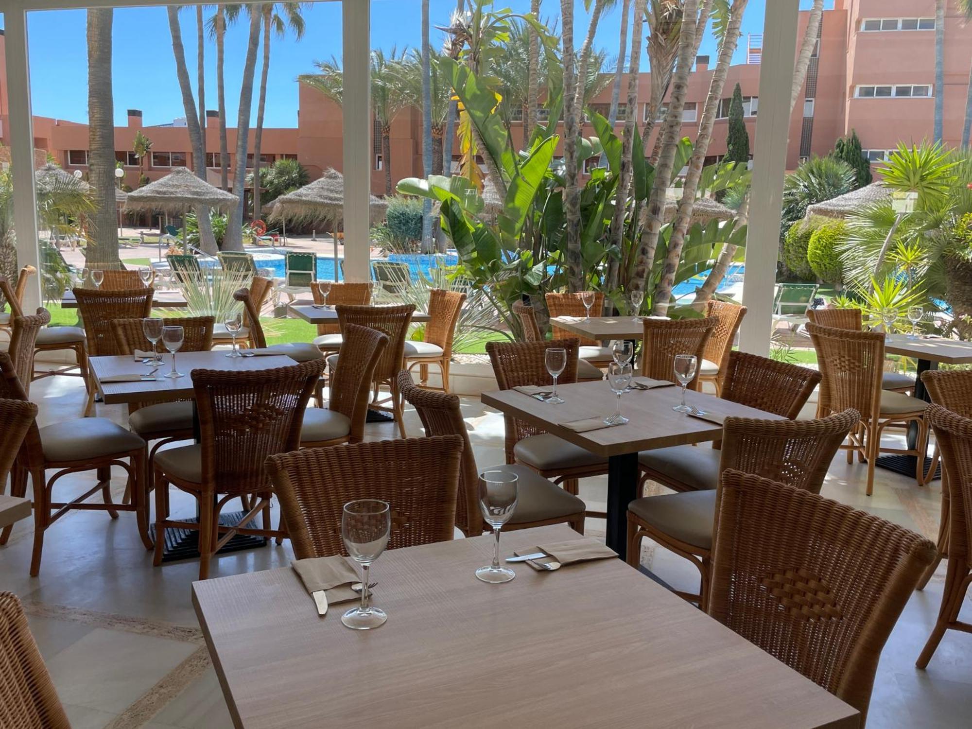 Arena Center Hotel apartamentowy 4*